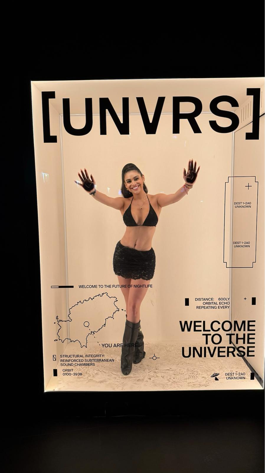 Escort - VICKY - Ibiza Tops